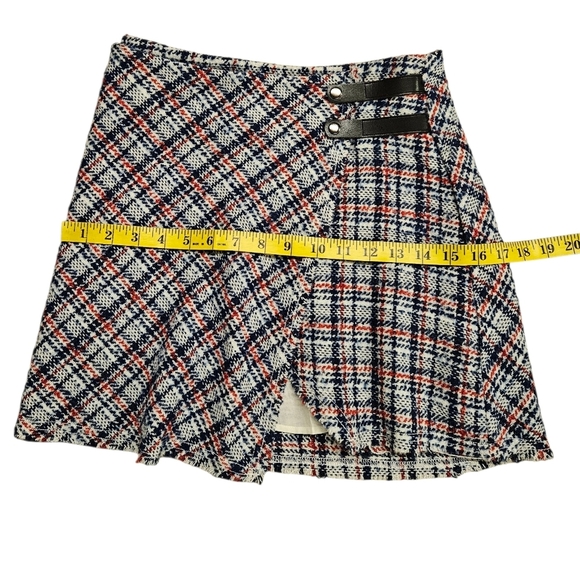 Urban Outfitters Huntley Wool Wrap Mini Skirt In Blue And Red Plaid Sz Small NWT - Picture 7 of 9
